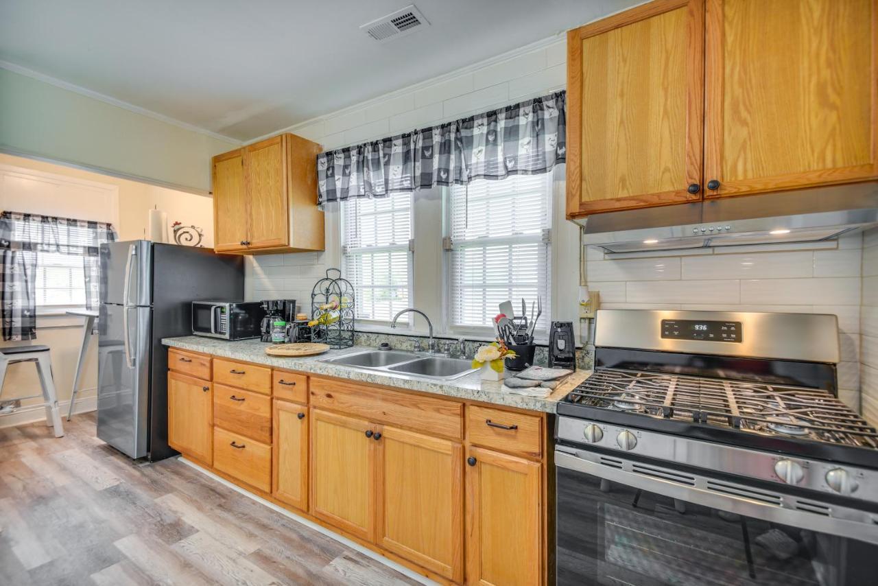 Charming Newport News Cottage Less Than 1 Mi To Ocean! Hampton Extérieur photo